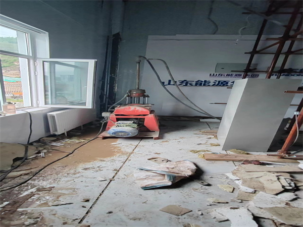 涪城地基基础下沉墙体裂缝加固注浆顶升施工